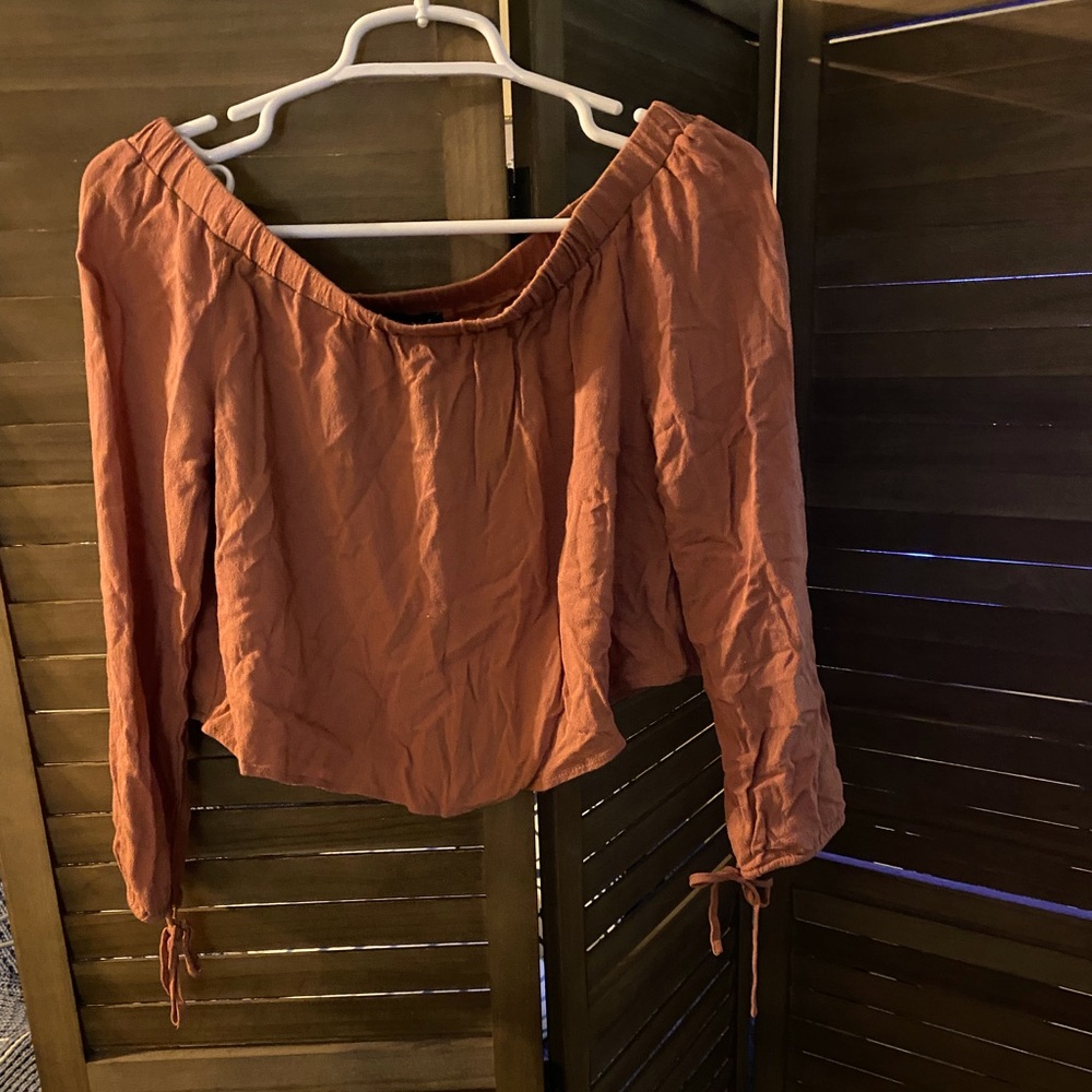 Kendall and Kylie Cropped Top. Medium